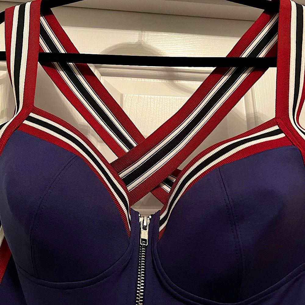 BRAND NEW: LOVE MOSCHINO DRESS size 10 (46) - Picture 2 of 7